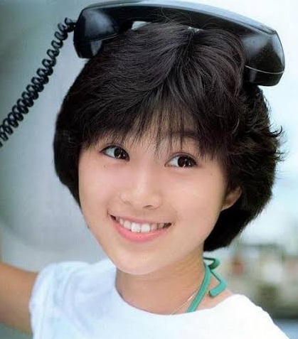 【2023年最新】酒井法子の若い頃が可愛い画像30選！昔と現在を比較検証！
